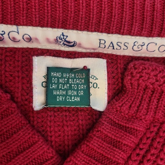 GH Bass & Co Men's Red Cotton Sweater size Medium - Picture 4 of 4